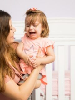 Is your toddler screaming and driving you crazy with their meltdowns? Use these simple tips for handling toddler tantrums whether your children are 18 months, 1 years old, or in their terrible twos. #parenting101 #toddlermom #tantrums