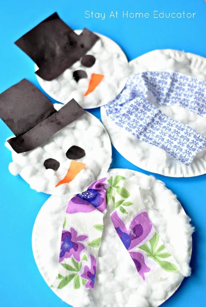 Low prep DIY Christmas crafts for kids to make with their families. Includes handmade ornaments, a snowman, with handprints, and more. Santa craft includes a free printable for kid friendly advent calendar. #holidays #holidaycrafts #kidsactivities #kidscrafts #craftsforkids #craftideas