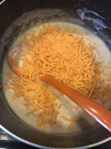 The best homemade creamy stove top macaroni and cheese recipe. Perfect dish for family dinners, holiday dinners, and toddler food approved! #recipe #family #dinner | easy dinner recipes for family | quick and easy dinner recipes | delicious dinner recipes | recipes for dinner