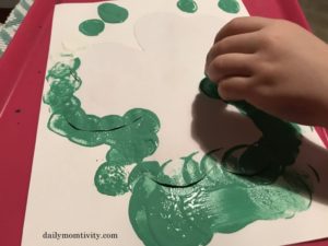 Fun St. Patrick's Day sensory play activities and crafts for kids. Go on scavenger hunts in the preschool classroom with Leprachauns and a pot of gold. These holiday ideas are great for St. Patty's day and includes free printables! #stpattysday #stpatricksday #preschoolartprojects #preschoolcrafts #preschoolactivities