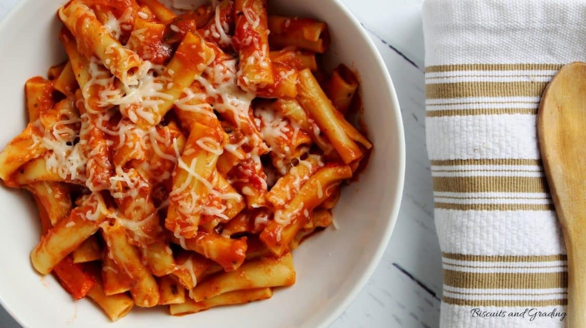 Easy Dump and Start Instant Pot Baked Ziti Recipe 10 Minute Meal